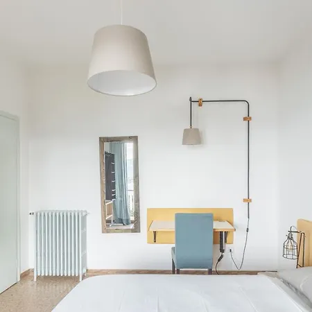 Casa Lilla - Lakeview Large With Garden Above Lejlighed