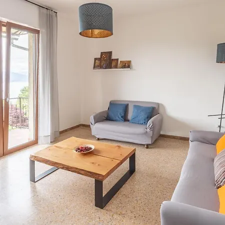 Casa Lilla - Lakeview Large With Garden Above Lejlighed *