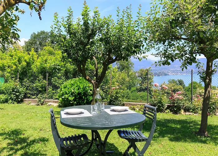 شقة Casa Lilla - Lakeview Large With Garden Above *