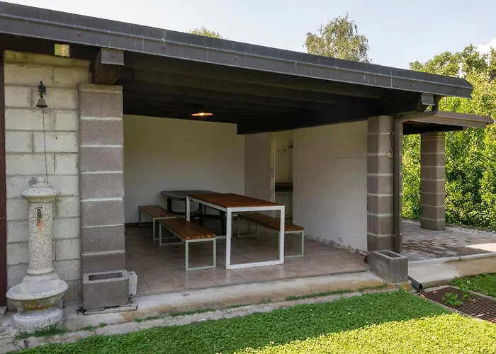 Casa Lilla - Lakeview Large With Garden Above